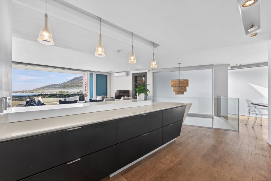 3 Bedroom Property for Sale in Bakoven Western Cape